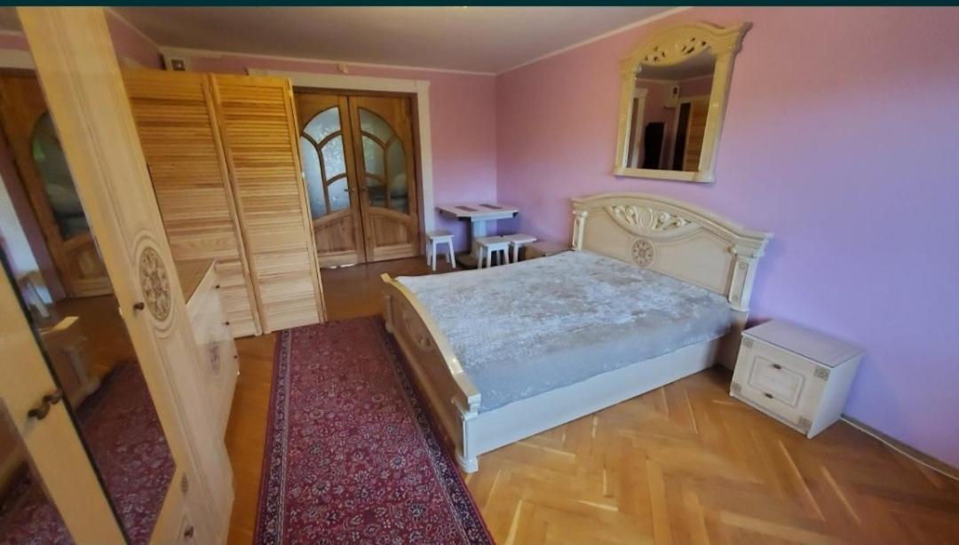 Затишні Апартаменти В Центрі รีฟเน ภายนอก รูปภาพ